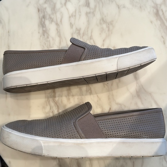 Vince Blair slip on sneaker - Picture 7 of 7